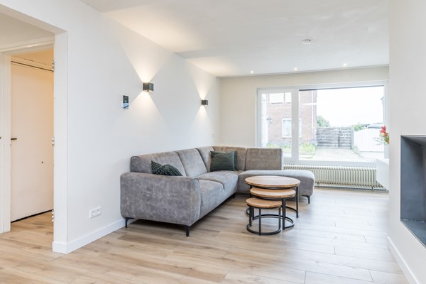 Foto - Te koop: Instapklaar gemoderniseerde geschakelde 2 onder 1 kap woning met voldoende woonoppervlakte, garage, berging en tuin in Simpelveld (Huls)